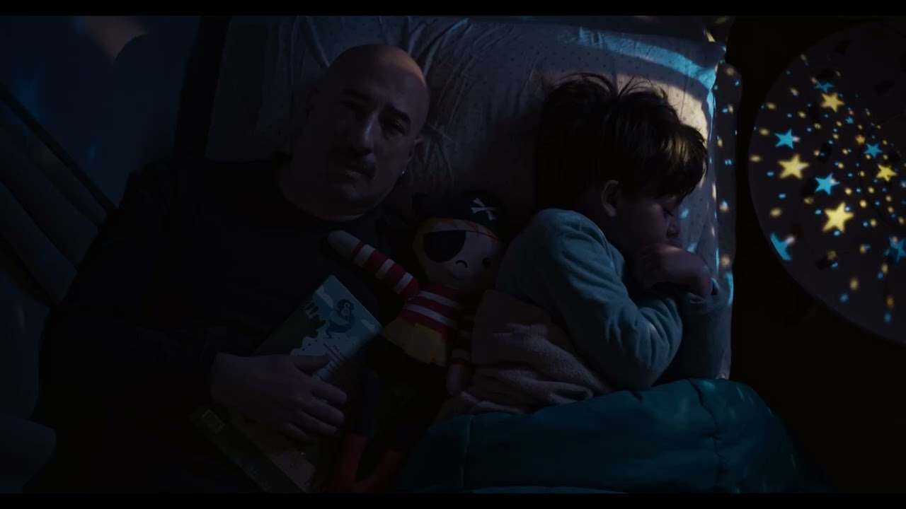 ADIÓS A LAS LILAS - TRAILER OFICIAL