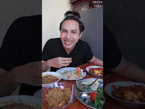 Heinn Thit - Eating show of Burmese Crab Meat Masala Curry and Fried Crab Meat Stuffed Shells