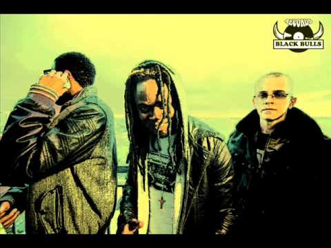 Mr Nhoka (Black Bulls) - Boomchakalaka Ft Yanno