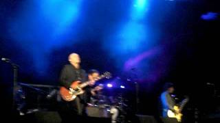 SINIESTRO TOTAL - Yo dije Yeah - (Riveira-07/08/2011)