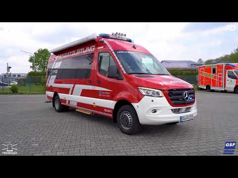 Unsere Trittstufe der Serie E1 an einem Feuerwehr Einsatzleitwagen