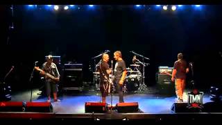 De la Tierra Ensayo San Asesino y Rostros