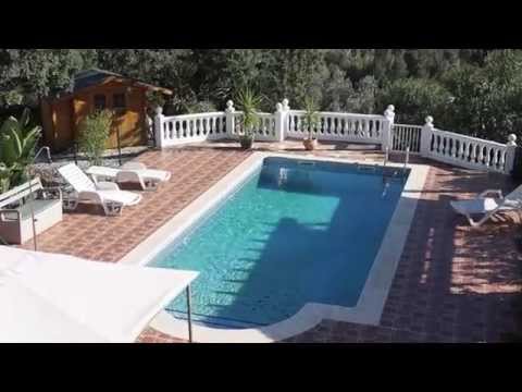 Country Property in hamlet between Comares and Riogordo  -  rg1670ch