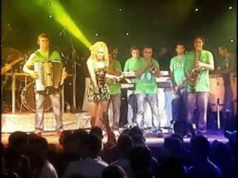 Banda Baétz - São Amores (DVD Elétrico)