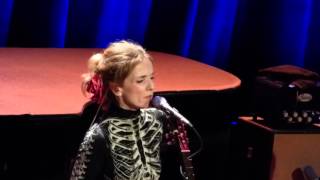 Patty Griffin, Standing (Ryman)