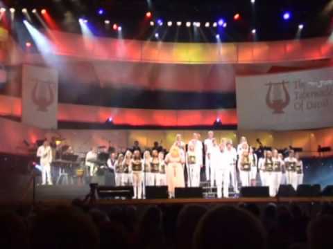 "Hallelujah" - Rolf Roosalu, Ott Lepland & WAF choir  in Israel (Leonard Cohen, Rufus Wainwright)