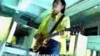 Bài hát 伤心1999 - Nghệ sĩ trình bày Wang Chieh / 王杰 / Wang Jie / Vương Kiệt