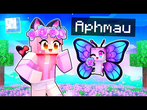 Helping My FRIENDS as a BUTTERFLY In Minecraft!