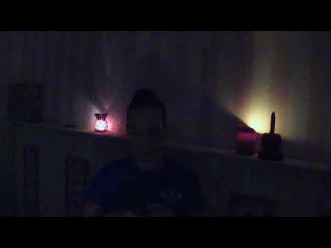 Kaubonbons bei Kerzenschein