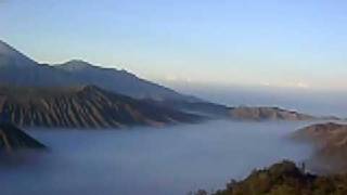 preview picture of video 'Gunung Bromo di Jawa Timur Indonesia'