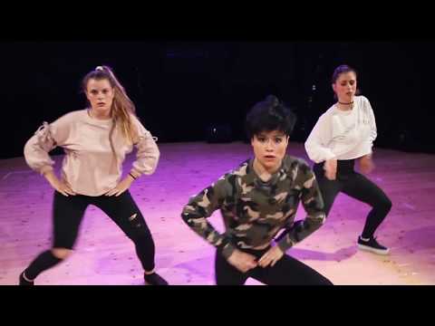 POLICEMAN // EVA SIMONS ft. KONSHENS