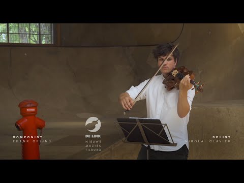 De altviolist Nikolaï Clavier speelt een stuk van componist Frank Crijns in de Hall of Fame
