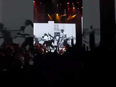 download lagu mp3 mp4 Lauryn Hill Luxembourg, download lagu Lauryn Hill Luxembourg gratis, unduh video klip Lauryn Hill Luxembourg