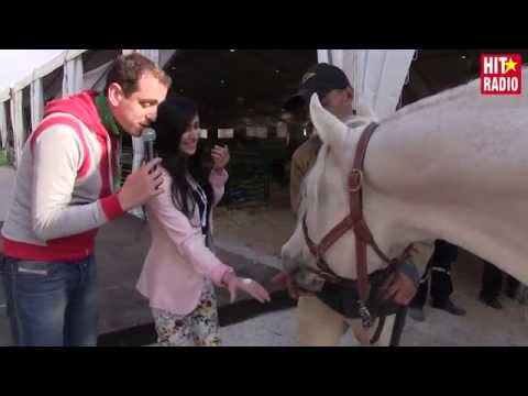 Momo et Sanae avec la SOREC dans le Morning de Momo en direct du SIAM sur HIT RADIO - 30/04/15