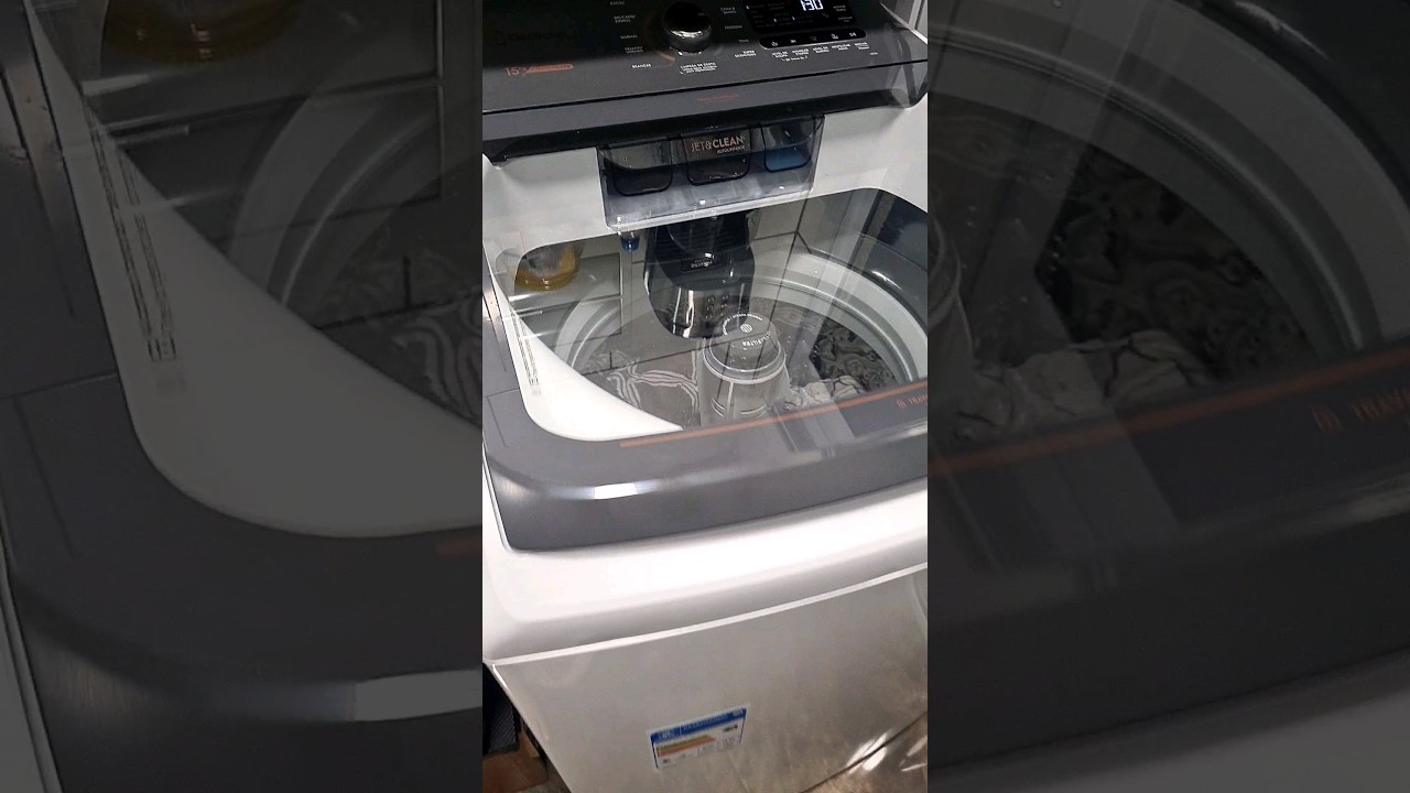 Lavadora Eletrolux 15 kg Modelo LEC15 Ciclo Edredom (Lavando cobertor Queen)  😍 Se inscreve no canal