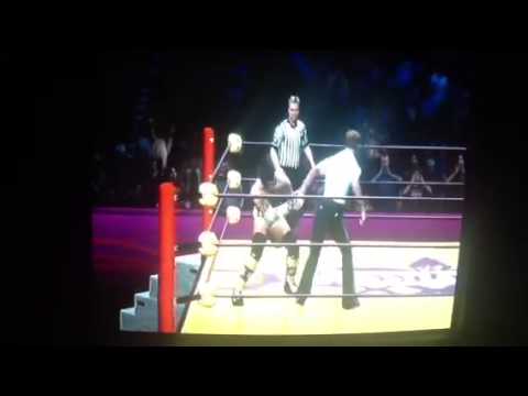 Wwe 12 gameplay: cm punk vs JB