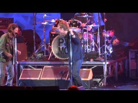 Pearl Jam with Glen Hansard - Smile PJ20