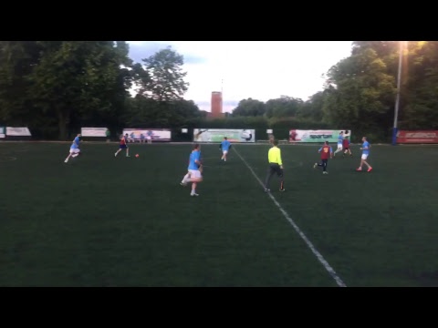 08.06 Old Boys (bordowe) - Gumzamet Fidasz (błękitne)