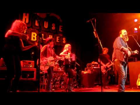 Mystery Train Part Ii video