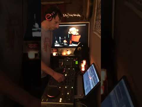 Curley Schoop Esoteric Kibra Hatcha (16 April 1973 - 03 January 1998)