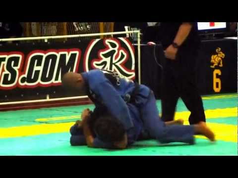 Felipe Costa vs Douglas Rufino - IBJJF Master and Senior 2012 - Black Master 1 - Light-Feather