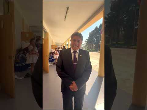 Saludos a nuestros alumnos en el desfile