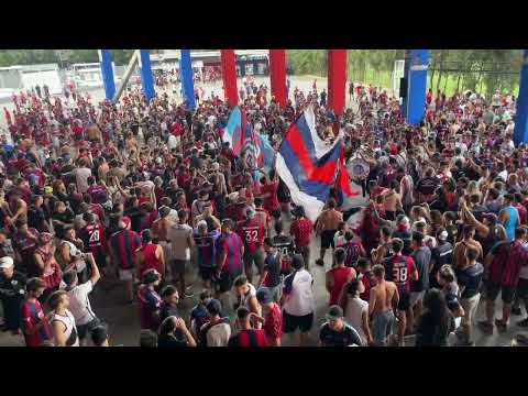 "En el barrio de Boedo hay carnaval" Barra: La Gloriosa Butteler • Club: San Lorenzo