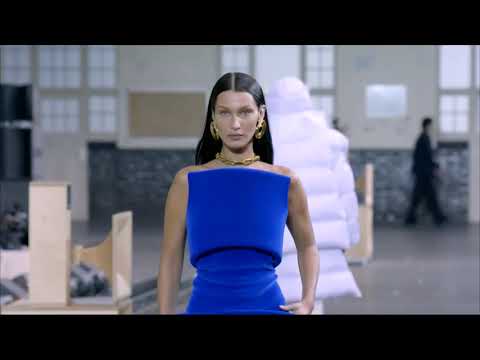 Off White Menswear & Womenswear Fall/Winter 2021-2022