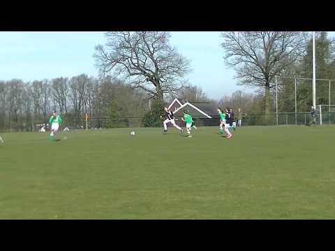 Fc Berghuizen JO13-2M tegen Quick '20 JO13-5