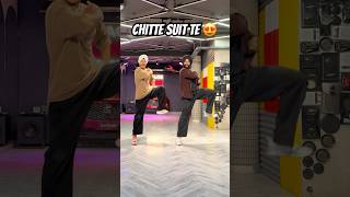 Download lagu CHITTE SUIT TE 😍 Geeta Zaildar Bhangra dance Choreography ♥️ mp3 Download lagu CHITTE SUIT TE 😍 Geeta Zaildar Bhangra dance Choreography ♥️ mp3
