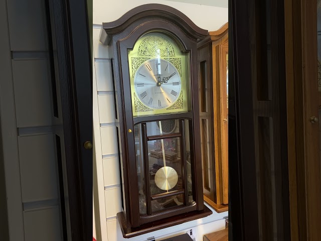 Vídeo relacionado con Fox and Simpson Grand Central Station Extra Large 50cm / 20-Inch Wall Clock in Cream (Verde, 50cm)