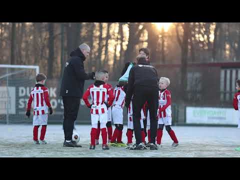 VV Bennekom JO8-1 tegen OVC '85 JO8-1 (4k)