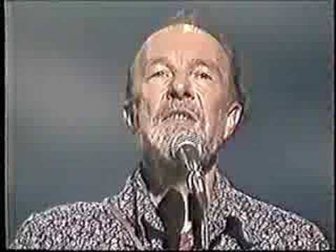 Pete Seeger and Arlo Guthrie - Way out there