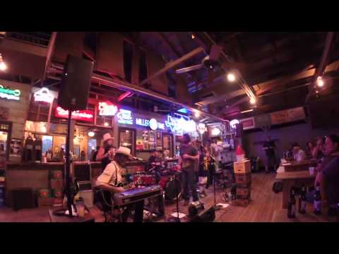 Poor J Brown - Put it in the Gumbo - Live @ Gruene Hall