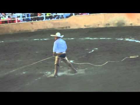 Martín "Guerazo" Perea metio sus tres maganas con amplia maestría