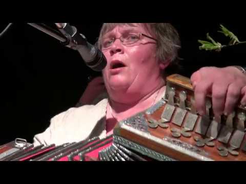 Punased nelgid - VÄÄGVERE KÜLAKAPELL