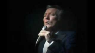 Andy Williams - Can&#39;t Take My Eyes Off You (Year 1968) @ Royal Albert Hall, London