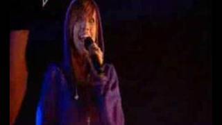 Ashlee Simpson - Outta My Head (Live@Nokia Green Room) *High Quality*