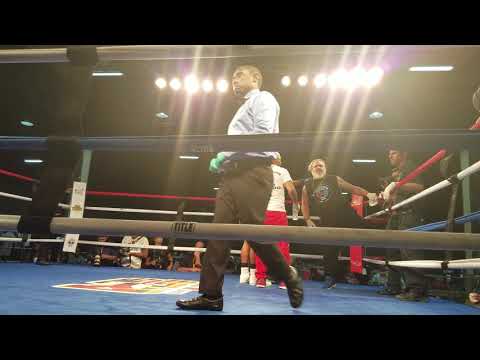 Cubano Alexei Collado gana por KO en Miami