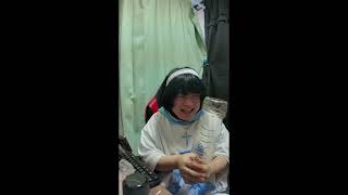 ちいかわ系男子がペットボトルで遊んでるよ　#shorts
