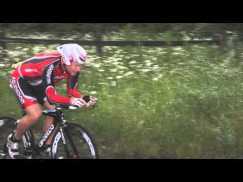 Abu Dhabi Triathlon 2013: Hillingdon Triathletes, Lesley Levison & Paul Gardner