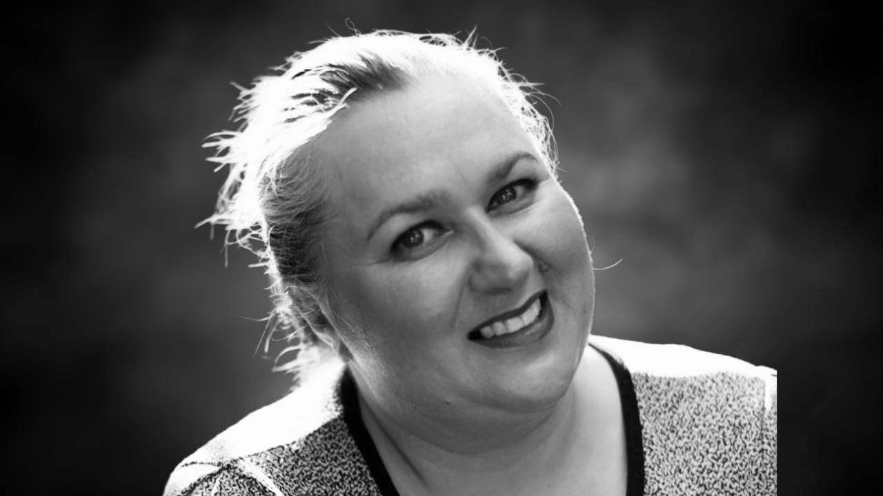 Stop Turning Family Posts Into Sales Pitches with Lena Robinson