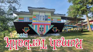 Download lagu Wisata Rumah Terbalik | Pantai Temajuk Sambas mp3