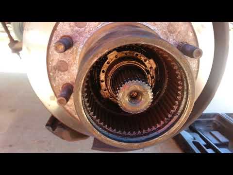 Dana 60 F350 front hub & rotor removal