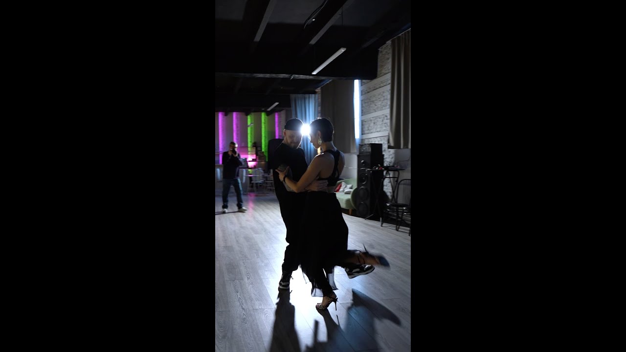 Street Tango. Pavel Sobiray and Sabrina Amuchastegui.
