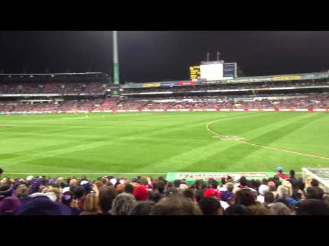 FREO MEXICAN WAVE at Patersons Stadium 2nd Prelim final 21 09 2013
