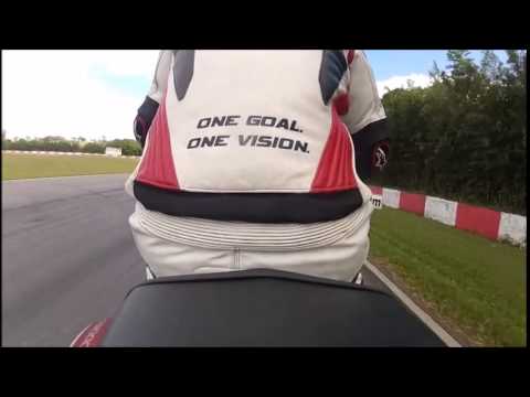 Escorregada R1 curva 1  Guapore