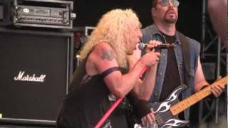 Twisted Sister &quot;You cant stop rock n roll&quot; Download Festival 11-6-11