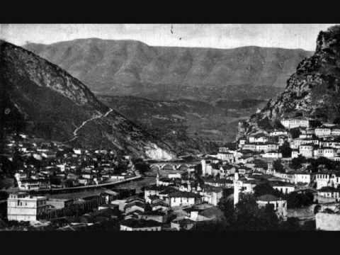 Më ke dalë në penxhere- këngë e vjetër beratase