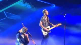 McBusted - Beautiful Girls Are The Loneliest HD - Leeds First Direct Arena - 18/0315